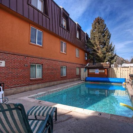 Aspen Silverglo By Frias Apartment Exterior photo